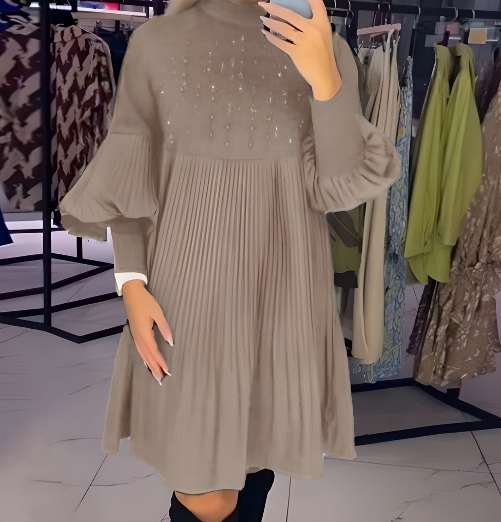 Elegant black pleated dress for women with lantern sleeves