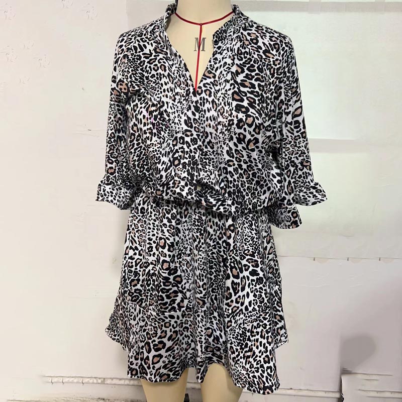 🦋Women's Leopard Print Fashion Jumpsuit Shorts🦋
