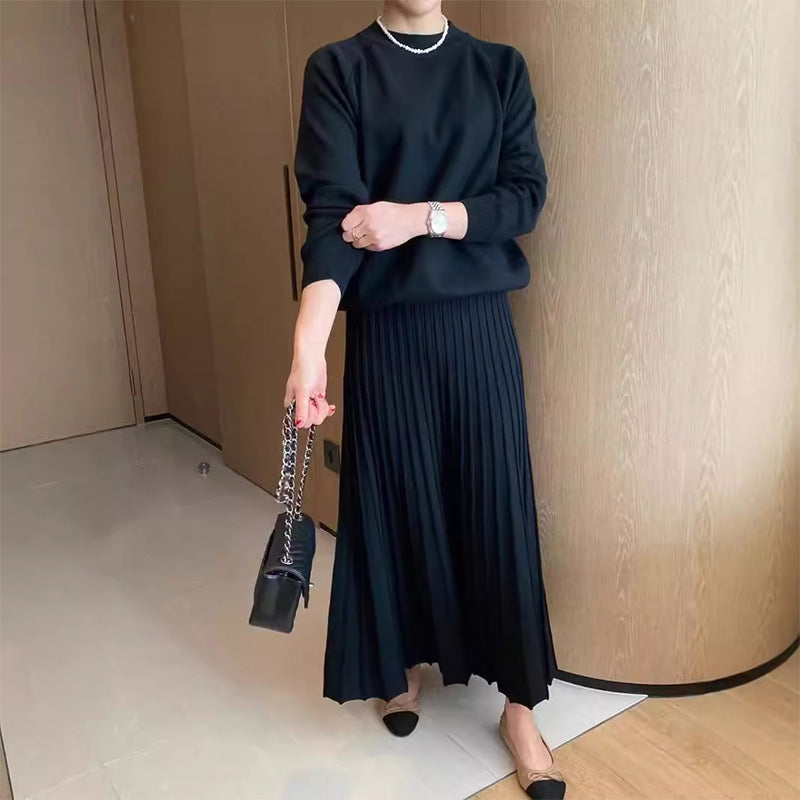 🎄Women's Round-Neck Top & Pleated Skirt 2-Piece Set