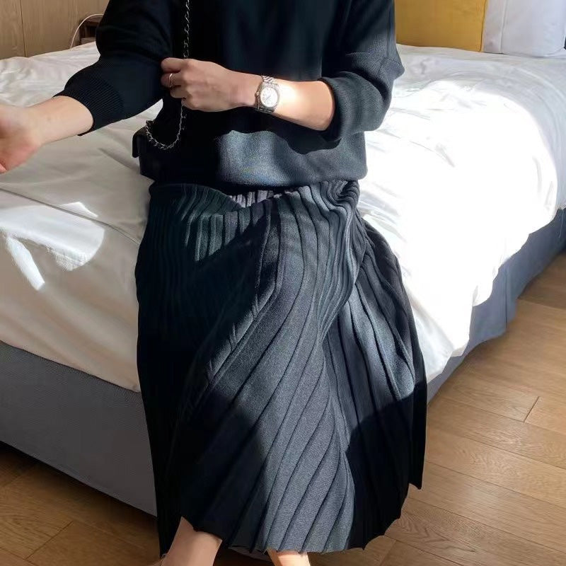 🎄Women's Round-Neck Top & Pleated Skirt 2-Piece Set