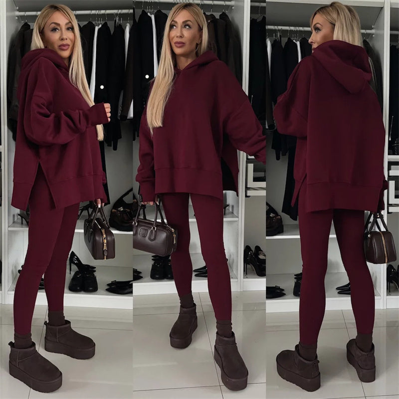 Women's oversized hoodie and leggings set, keeping you beautiful and charming in the cold!