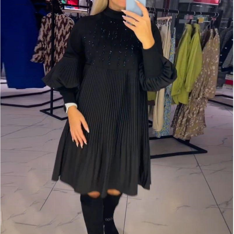 Elegant black pleated dress for women with lantern sleeves