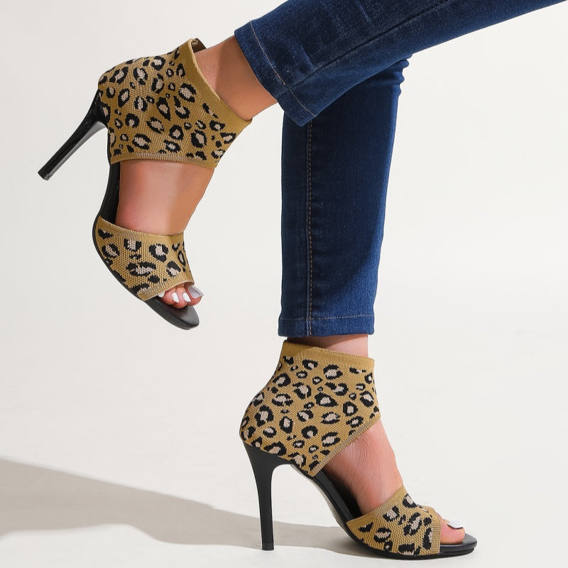 🔥What should I wear tomorrow?🔥Women's Stylish Slim Heel Sandals💖