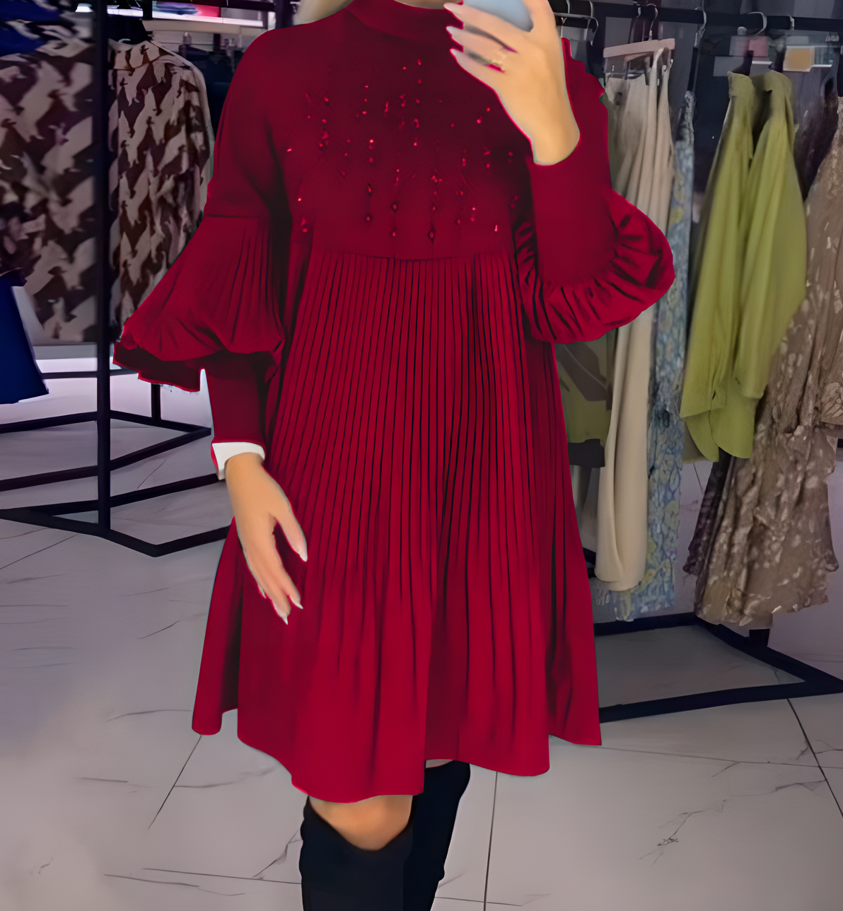 Elegant black pleated dress for women with lantern sleeves