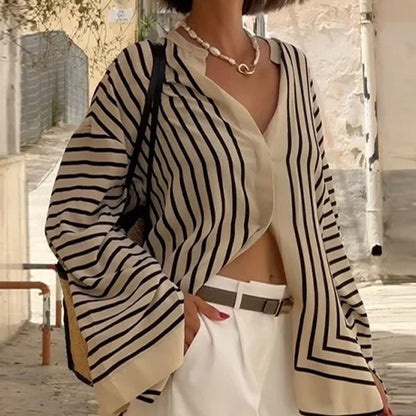 💕Casual Striped Round Neck Button Front Blouse