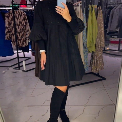 Elegant black pleated dress for women with lantern sleeves