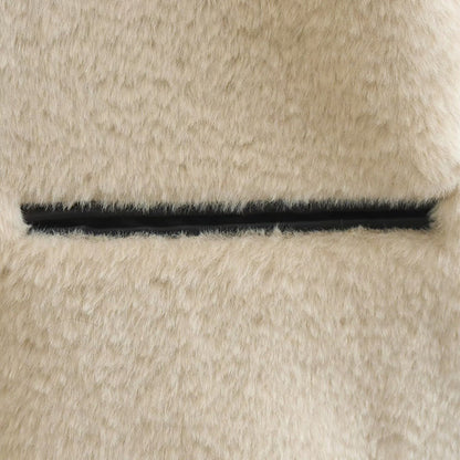 Loose round neck lamb wool, cardigan jacket interprets elegant charm
