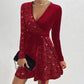 V-neck hip-waisted skirt, sequins sparkling, bloom unique charm.