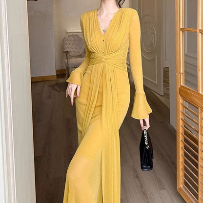 🔥 What should I wear tomorrow? 🔥Elegant V-Neck Pleated Bodycon Maxi Dress